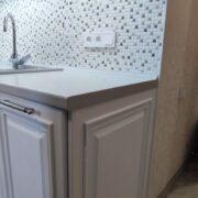 Купить классическую кухню с дополнительным модулем над холодильником в Донецке